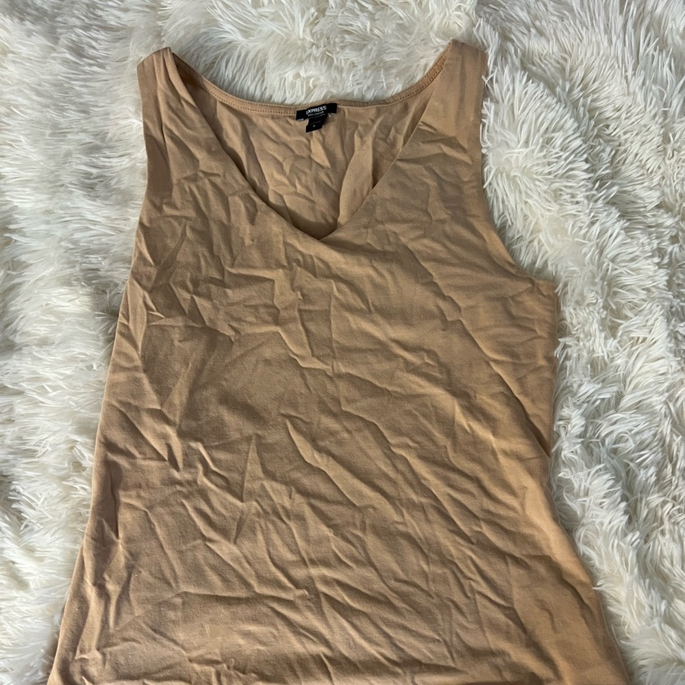 Small stretch tank